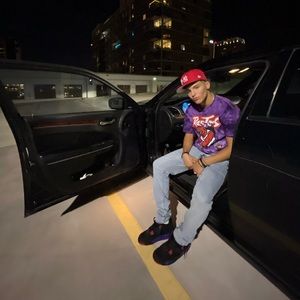 Meet your Posher, Erick